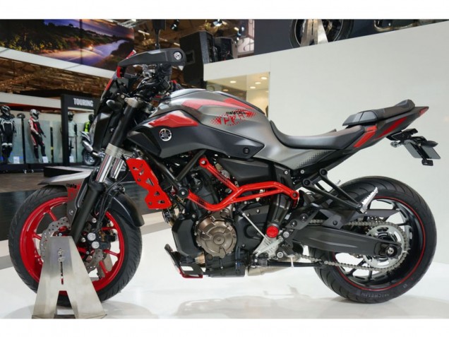 Carenados Moto Yamaha MT07/FZ07 2012-2017 - Gris Rojo