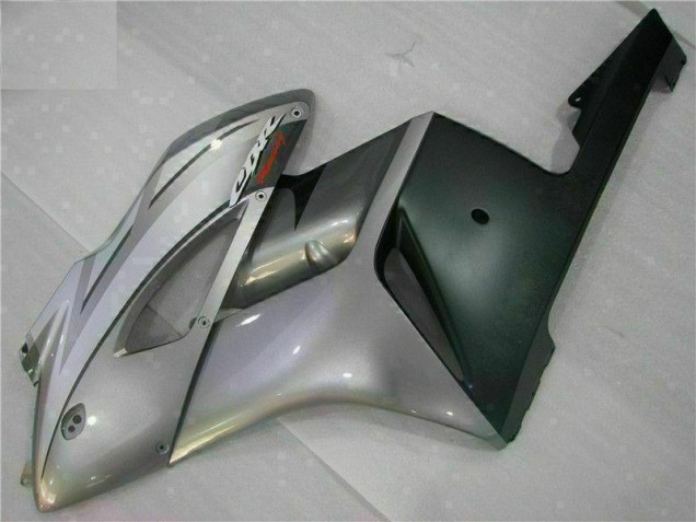 Plata Carenado Honda CBR 1000 RR 2004-2005 Plata Carenado Honda CBR 1000 RR 2004-2005