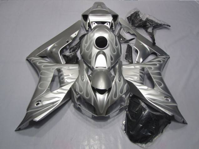 Plata Llama Carenado Honda CBR 1000 RR 2006-2007 Plata Llama Carenado Honda CBR 1000 RR 2006-2007